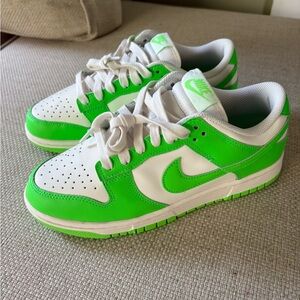 Nike Dunk Low Green Strike